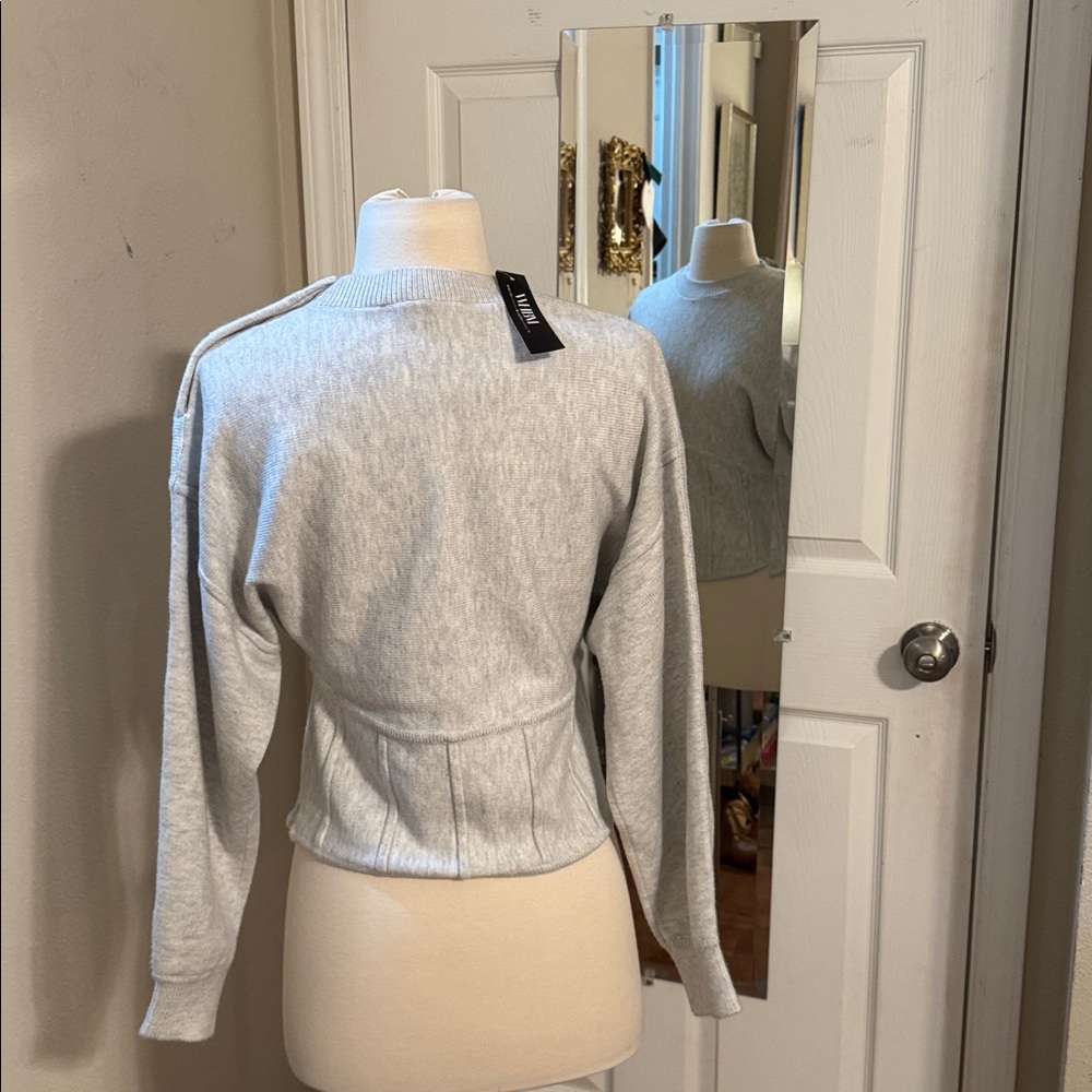 WHBM Elegant Light Heather Gray Pullover Sweater - Picture 11 of 12